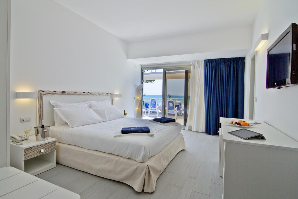 Hotel Miramare Marina di Ragusa Camera foto